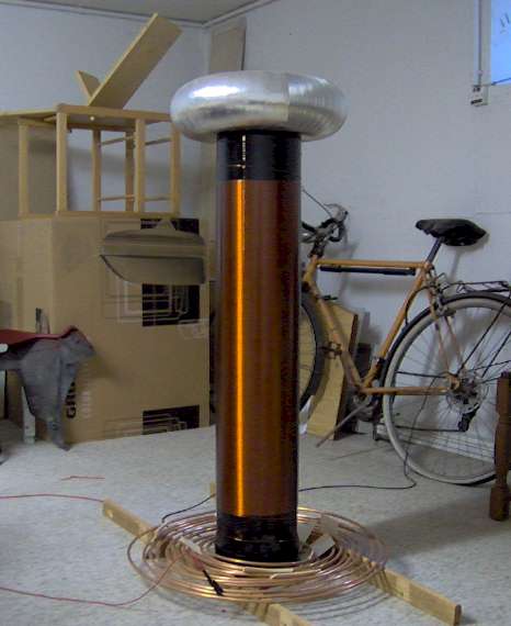 tesla-spule.jpg (28145 Byte)
